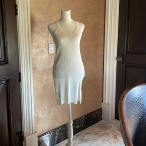 BCBG “Miri” dress. Never worn gardenia dress. Fitting